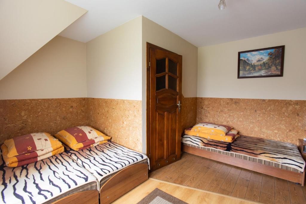 U Haliny - Triple Room With Mountain View