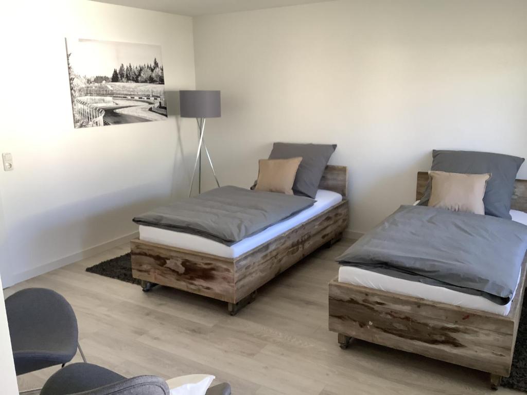 Pension N-Ring - Habitación Doble Con Balcón