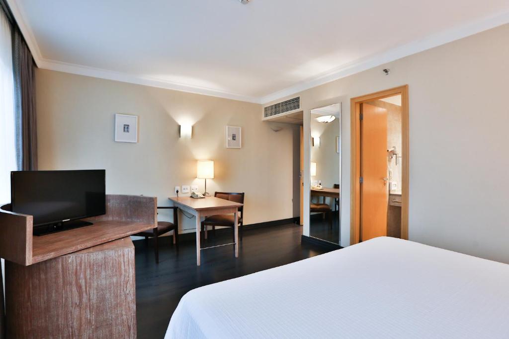  Park Inn by Radisson Berrini
