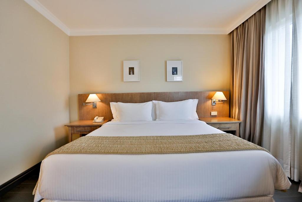  Park Inn by Radisson Berrini