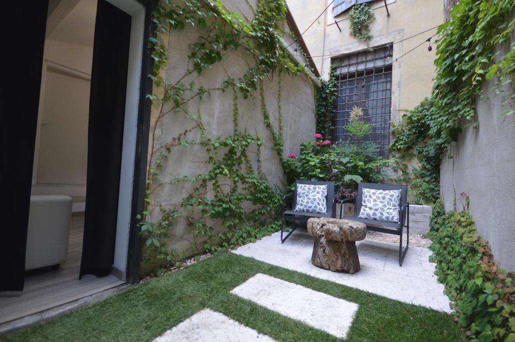 Ogród w obiekcie Room Verona Ai Conti