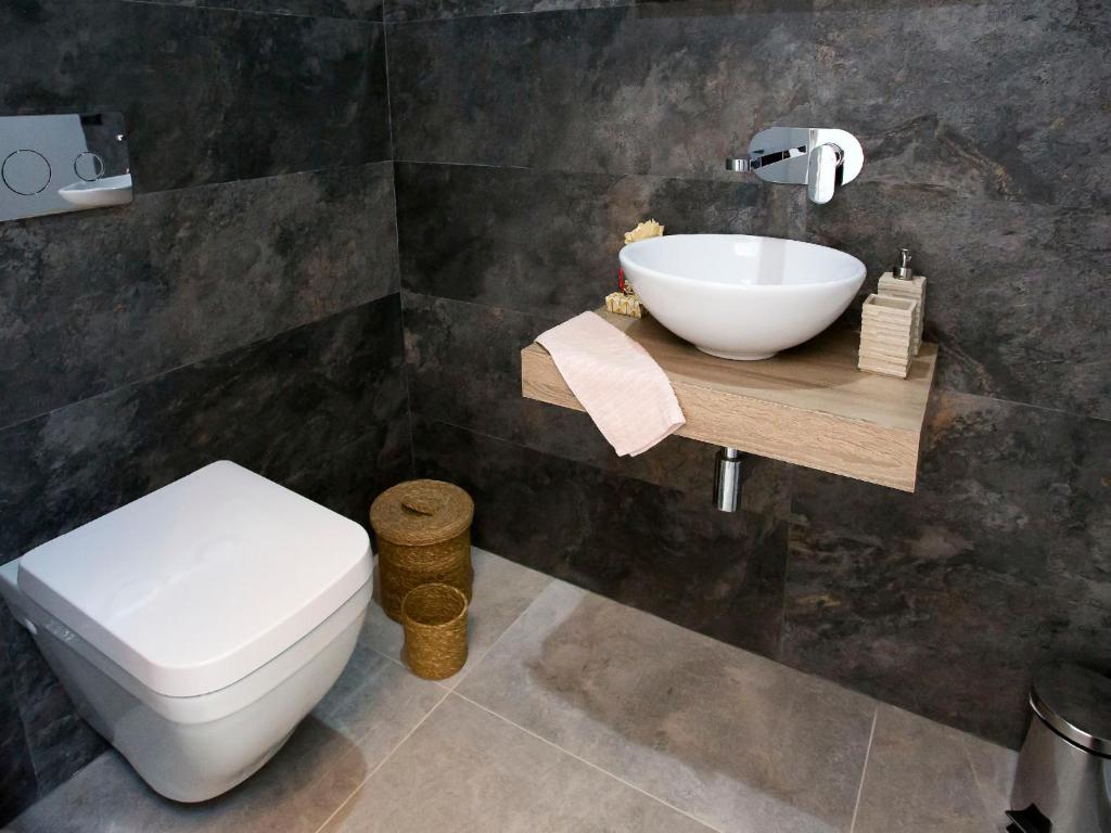 Koupelna v ubytování Villa Villa Sareva by Interhome