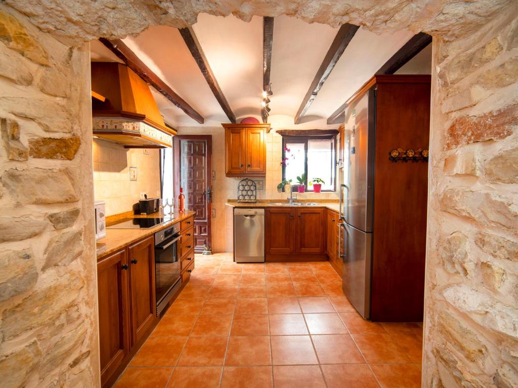 Kuchyň nebo kuchyňský kout v ubytování Holiday Home Los Mulet by Interhome