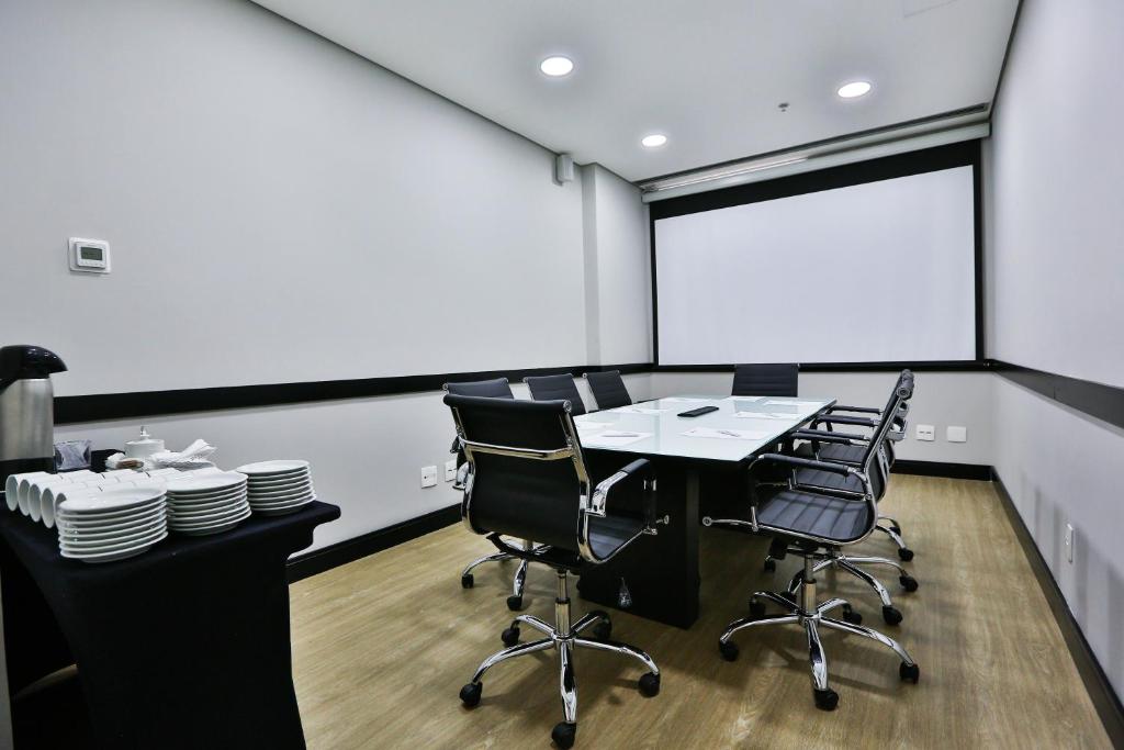  Park Inn by Radisson Berrini