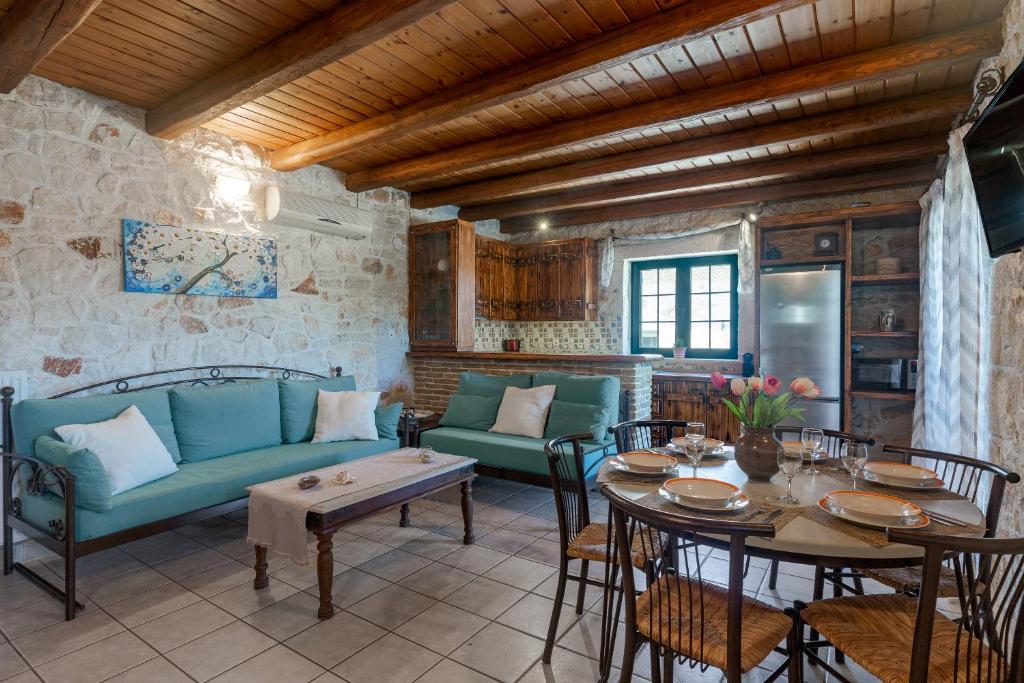 Posezení v ubytování Tierra Olivo Villas