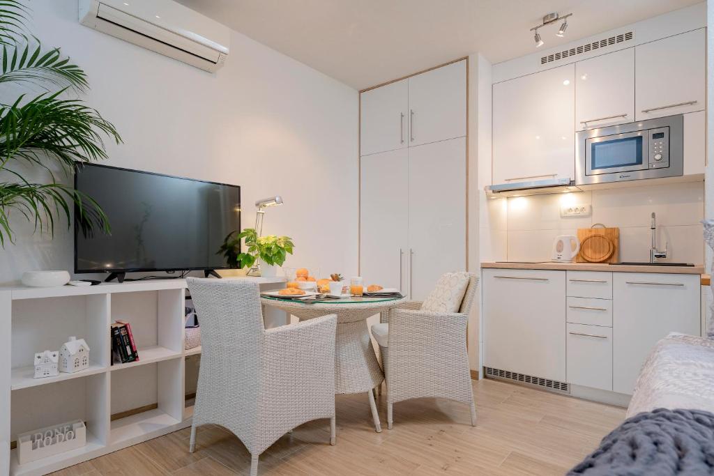 Køkken eller tekøkken på Smart & Cozy - ZF Hvar