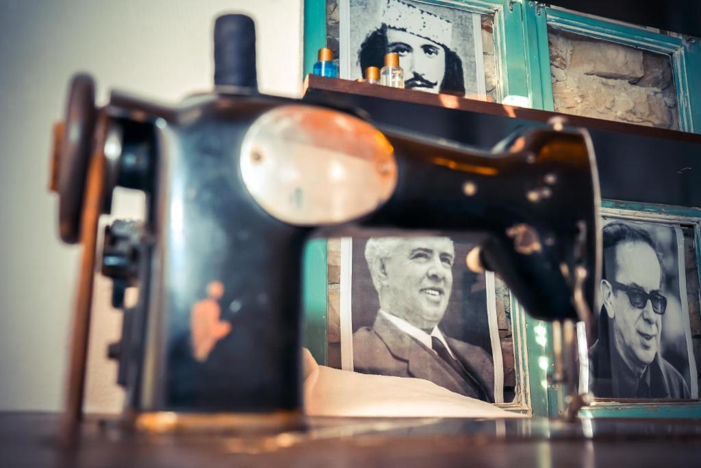 Fotografie z fotogalerie ubytování The Fir Gate v destinaci Gjirokastër
