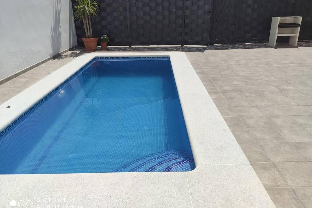 Bazén v ubytovaní Apartamentos NayDa Gran casa con piscina alebo v jeho blízkosti