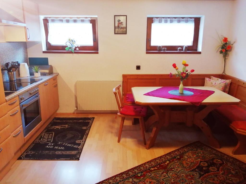 Zdjęcie z galerii obiektu Gästehaus Kössler w mieście Tulfes