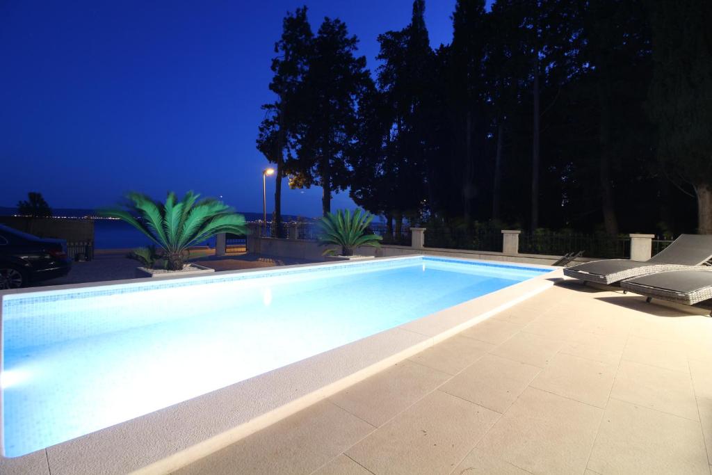Fotografia z galérie ubytovania Villa Beachfront Sea Palace v destinácii Kaštela