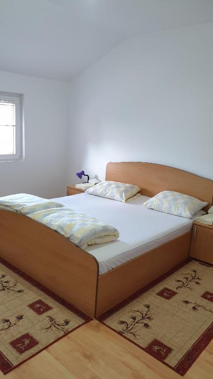 Apartments Maka - Appartement Avec Balcon