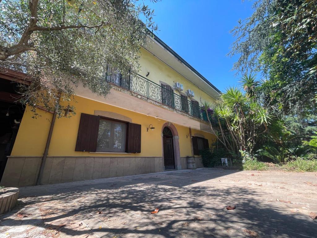 Το κτήριο όπου στεγάζεται  το bed & breakfast