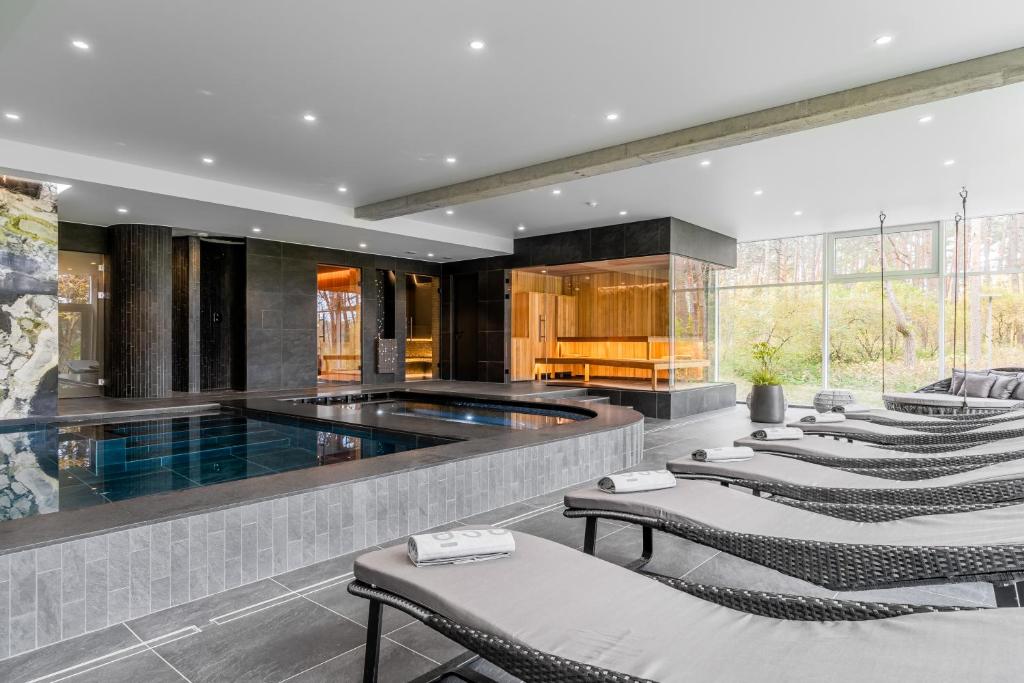 Bazén v ubytování ESE HOTEL nebo v jeho okolí