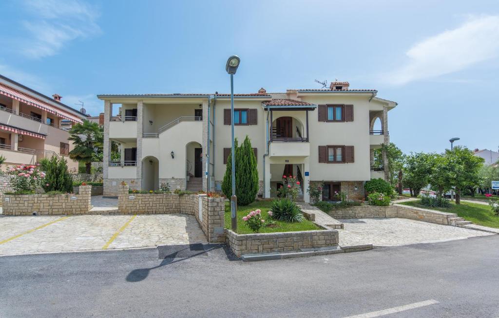 Budynek, w którym mieści się apartament