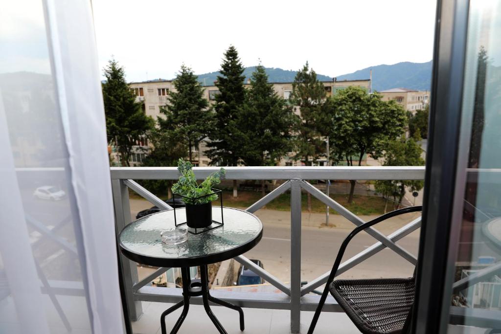 Nespecifikovaný výhled na hory nebo výhled na hory při pohledu z hotelu
