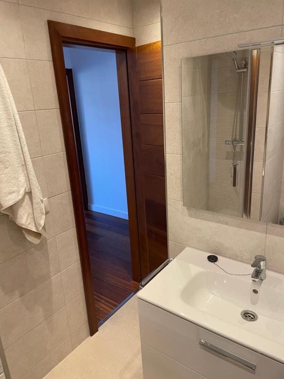 Koupelna v ubytování 3BDR + 2BATH Comfy House El Medano