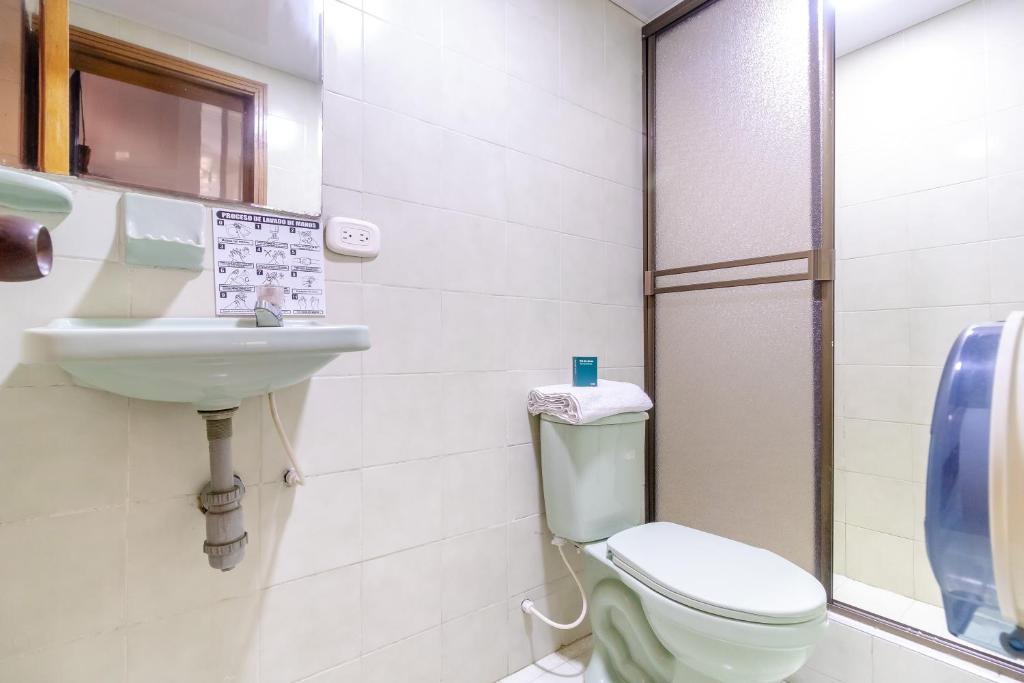 Koupelna v ubytování Ayenda Hotel Las Palmas
