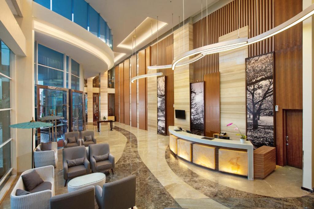 Posezení v ubytování Hotel Santika Tasikmalaya
