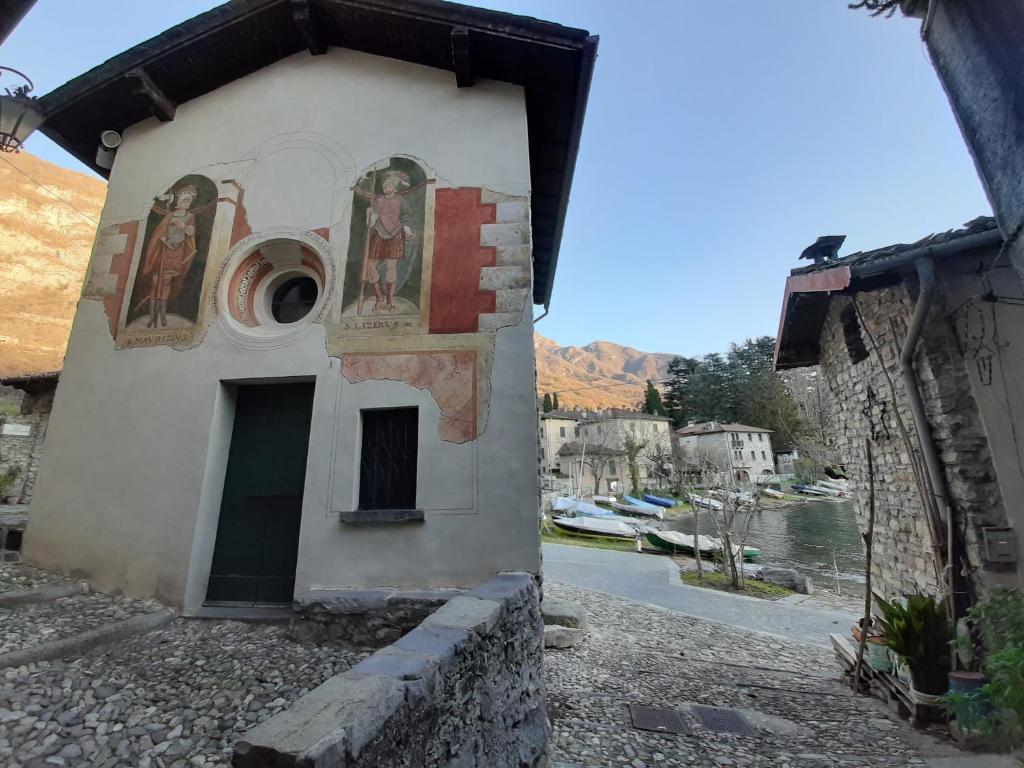 Zdjęcie z galerii obiektu Lierna Castle w mieście Lierna