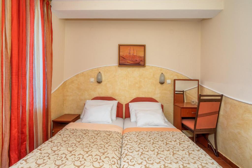 Apartments Pod Lozom with Seaview - Chambre Double Avec Vue Sur La Mer