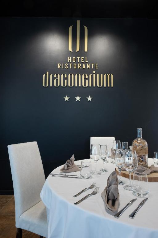 Fotografie z fotogalerie ubytování Draconerium Hotel v destinaci Dronero