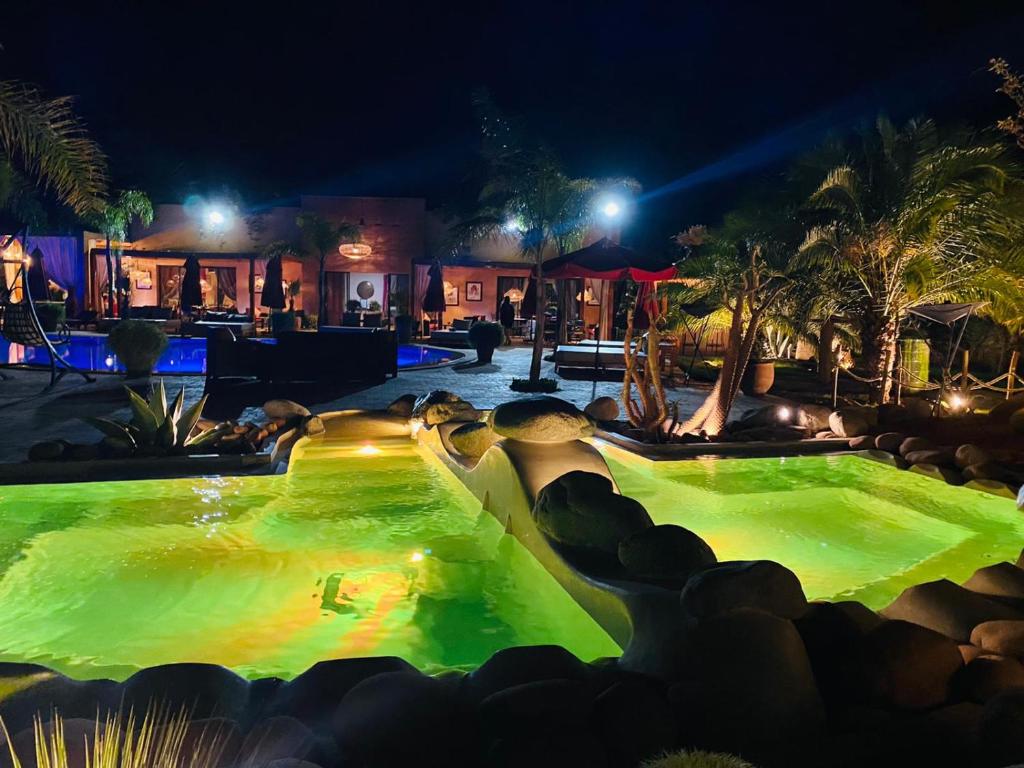 Bazén v ubytování Eden Lodges & SPA nebo v jeho okolí