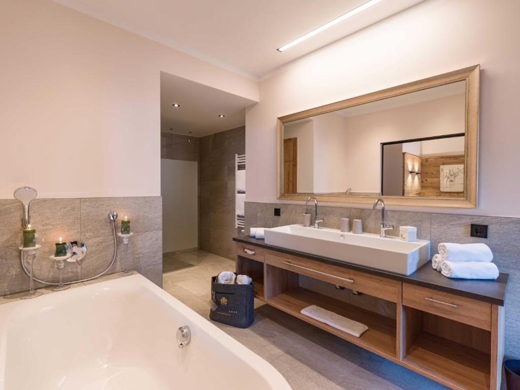 Kúpeľňa v ubytovaní Hotel Karlwirt