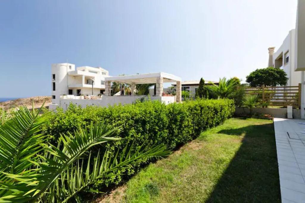Vonkajšia záhrada v ubytovaní Creta Vivere Villas