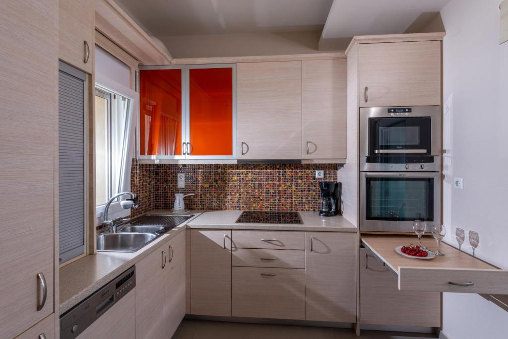 Kuchyňa alebo kuchynka v ubytovaní Creta Vivere Villas