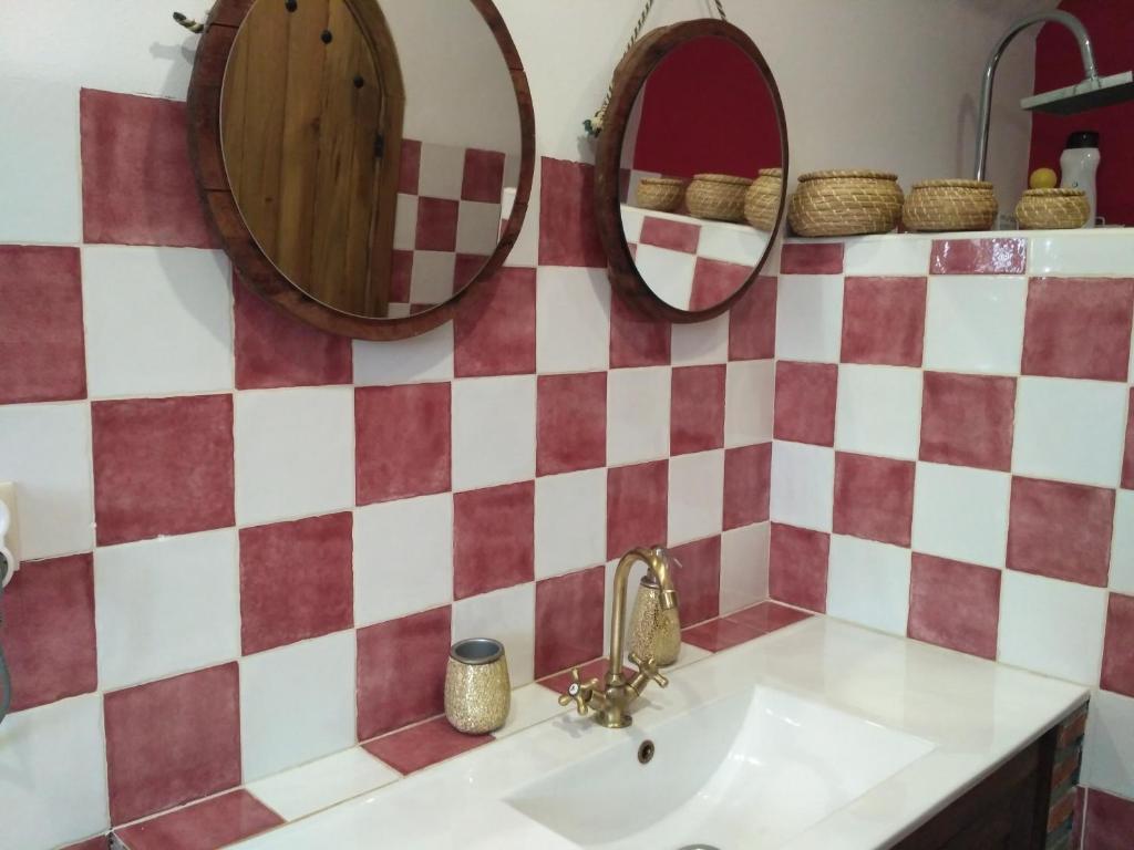 Koupelna v ubytování Casa Cueva EL ZAGAL