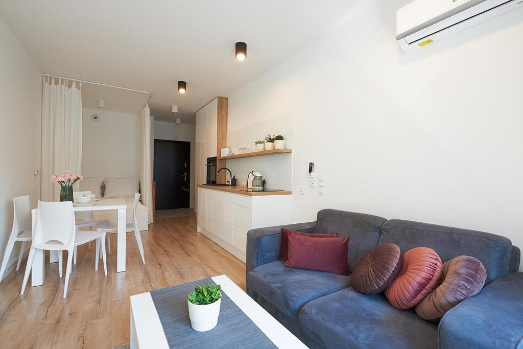 Posedenie v ubytovaní Apartament Dębowiec