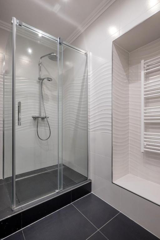 Prime star Deak ter Modern Luxury Apartments Budapest - Resim 18