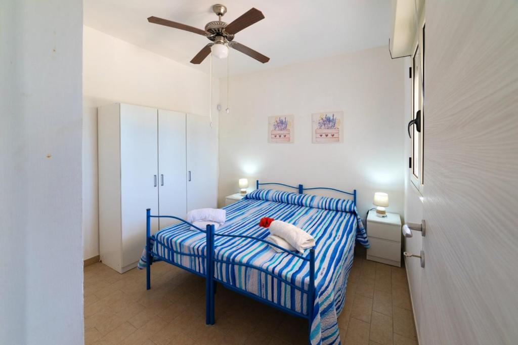 スコリッティにある3 bedrooms appartement at Scoglitti 100 m away from the beach with enclosed gardenのギャラリーの写真