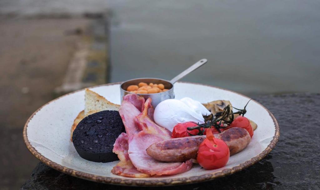 The Gwaelod y Garth Inn - Resim 7