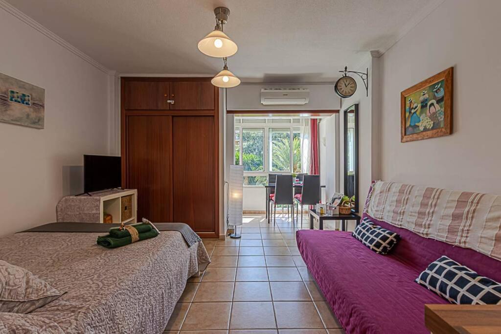 797 Holiday Rentals- Estudio para 3 en Aguila con lindas ...
