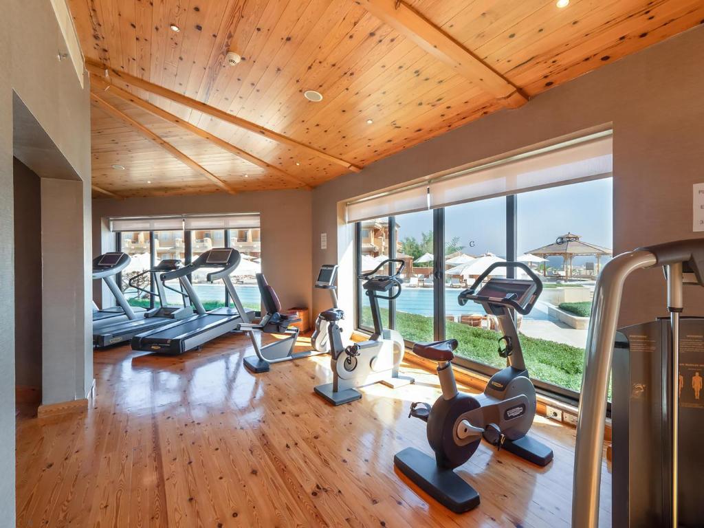 Фитнес-центр и/или тренажеры в The Cascades Golf Resort, Spa & Thalasso
