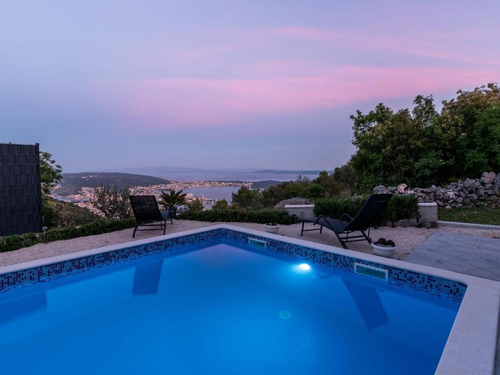 Bazén v ubytování Scenic Sea View,Three Bedroom Villa with Pool nebo v jeho okolí