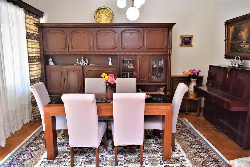 Fotografie z fotogalerie ubytování HIGH QUALITY 110qm 2BR at Simos-Lux-Apartment v Aténách
