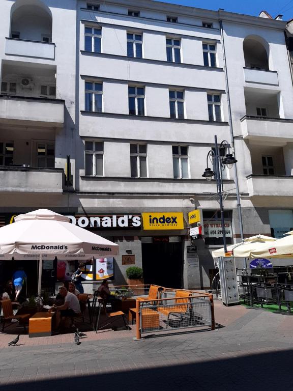 Budova, v ktorej sa apartmánový hotel nachádza