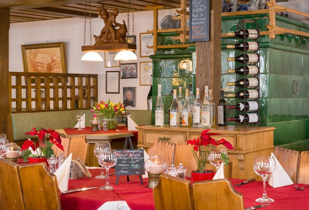 Nápoje v ubytování ZUR TRAUBE Schwarzwaldhotel & Restaurant am Titisee
