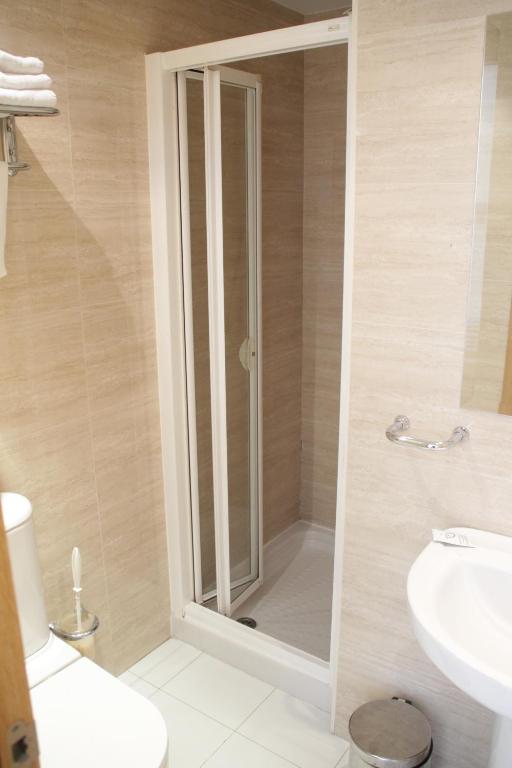 HOSTAL FRANCISCO SALINAS - Standard Triple Room