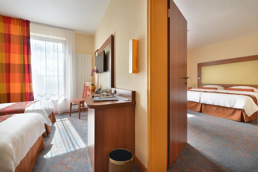 Maxmilian Lifestyle Resort - Suite Familiar