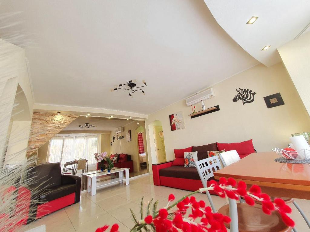Inn Home Apartments in Kiev Center - Two-Bedroom Apartment - Lesi Ukrainki Boulevard 10