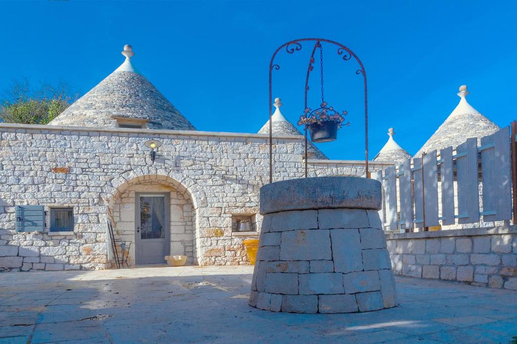 Fotografia z galérie ubytovania Navolte Trulli e Quiete con Piscina v destinácii Locorotondo
