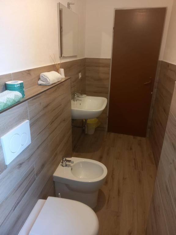 Koupelna v ubytování Albergo ristorante Payarin
