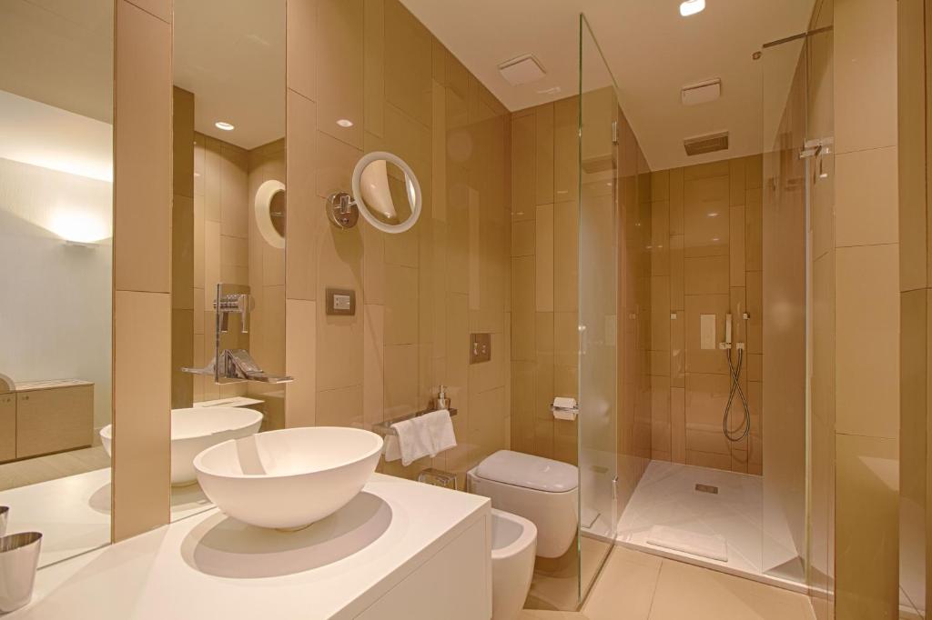 Koupelna v ubytování The Rooms Serviced Apartments Tirana