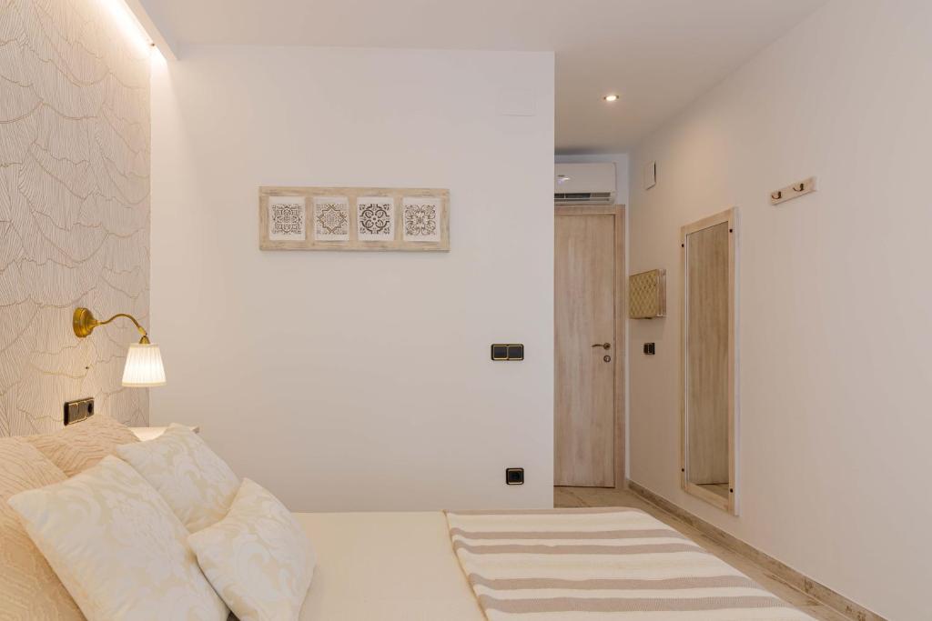 Hostal Peñiscola - 7