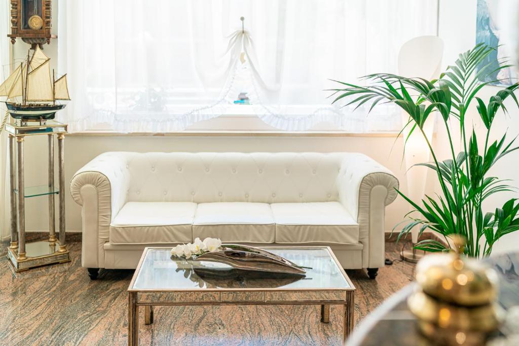 Posezení v ubytování Hotel Alexander