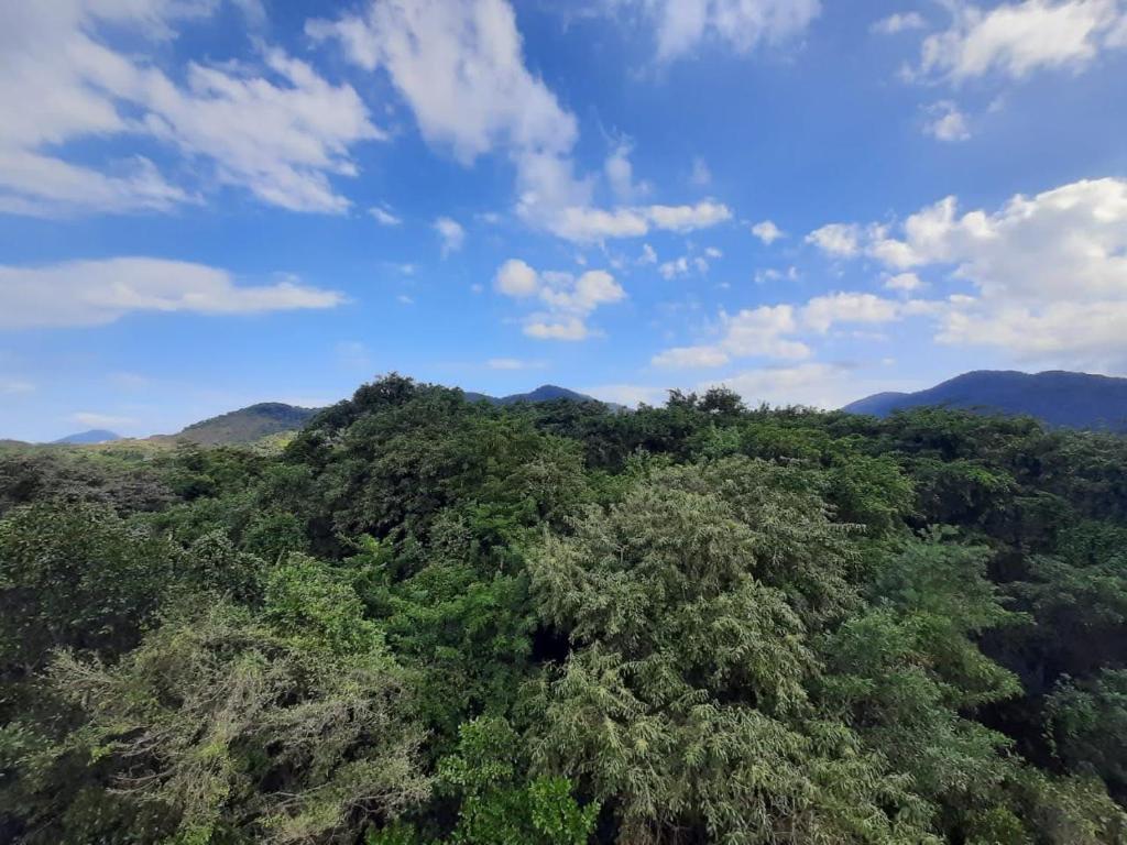 Apto Novíssimo no Itaguá com piscina