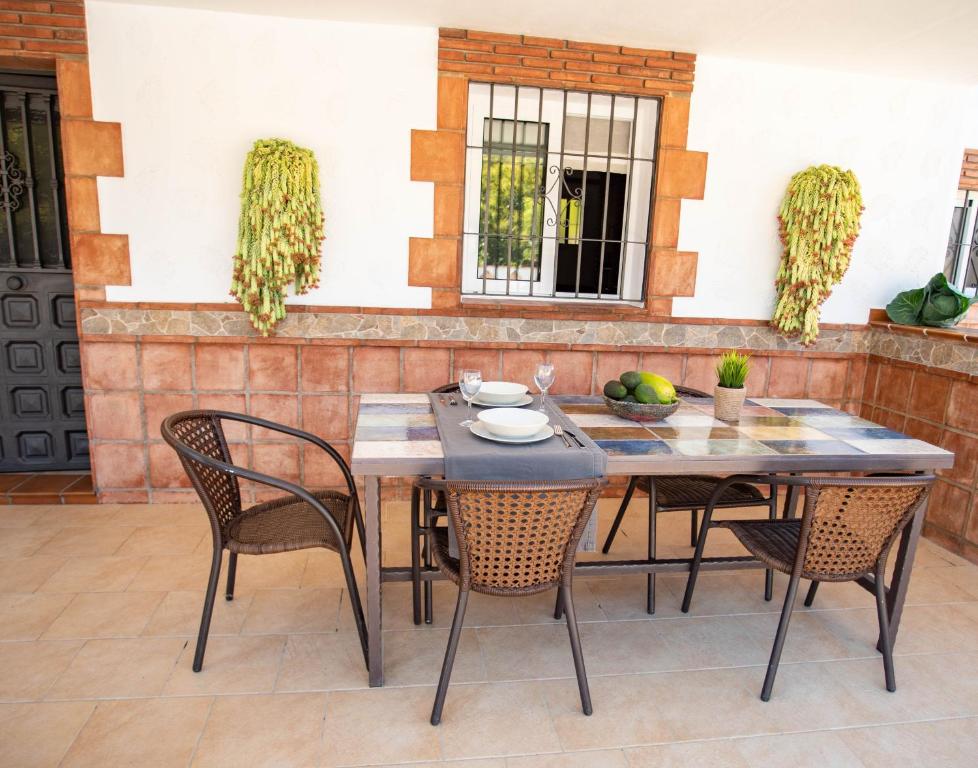 Patio alebo iná vonkajšia časť ubytovania Casa rural en Nerja Villa RuiSol by Centrall alquileres turísticos